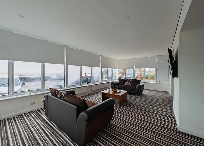 Bay & Harbour Holiday Apartments & Rooms Only